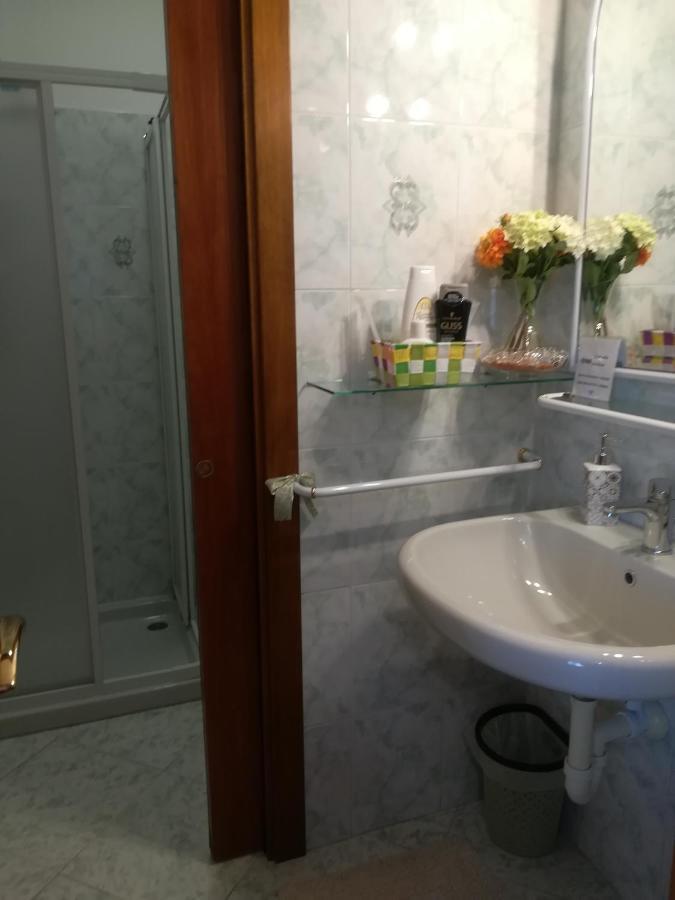 Апартаменти Casarina Вентімілья Екстер'єр фото